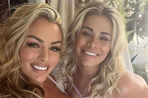 Mandy Rose and Paige Vanzant : r/WorldOfWrestlingWomen